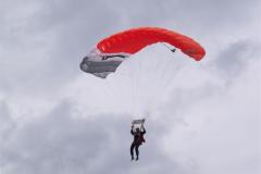 Plnění letadla 24.4.2012